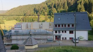 Umbau Ekayana Retreathaus 2 Gebäudehälfte im Umbau